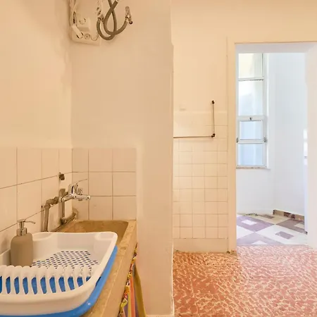 Apartment Sun & Surf W Patio, By Timecooler