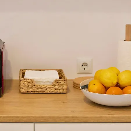 Apartment Sun & Surf W Patio, By Timecooler Costa da Caparica