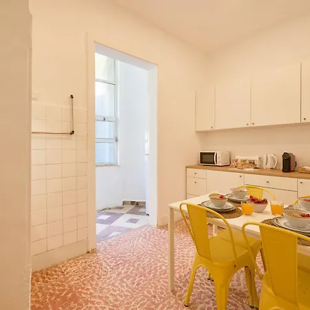 Sun & Surf W Patio, By Timecooler Costa da Caparica