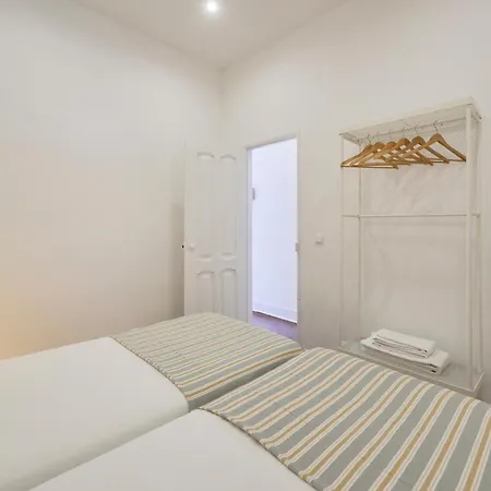 Sun & Surf W Patio, By Timecooler Apartment *